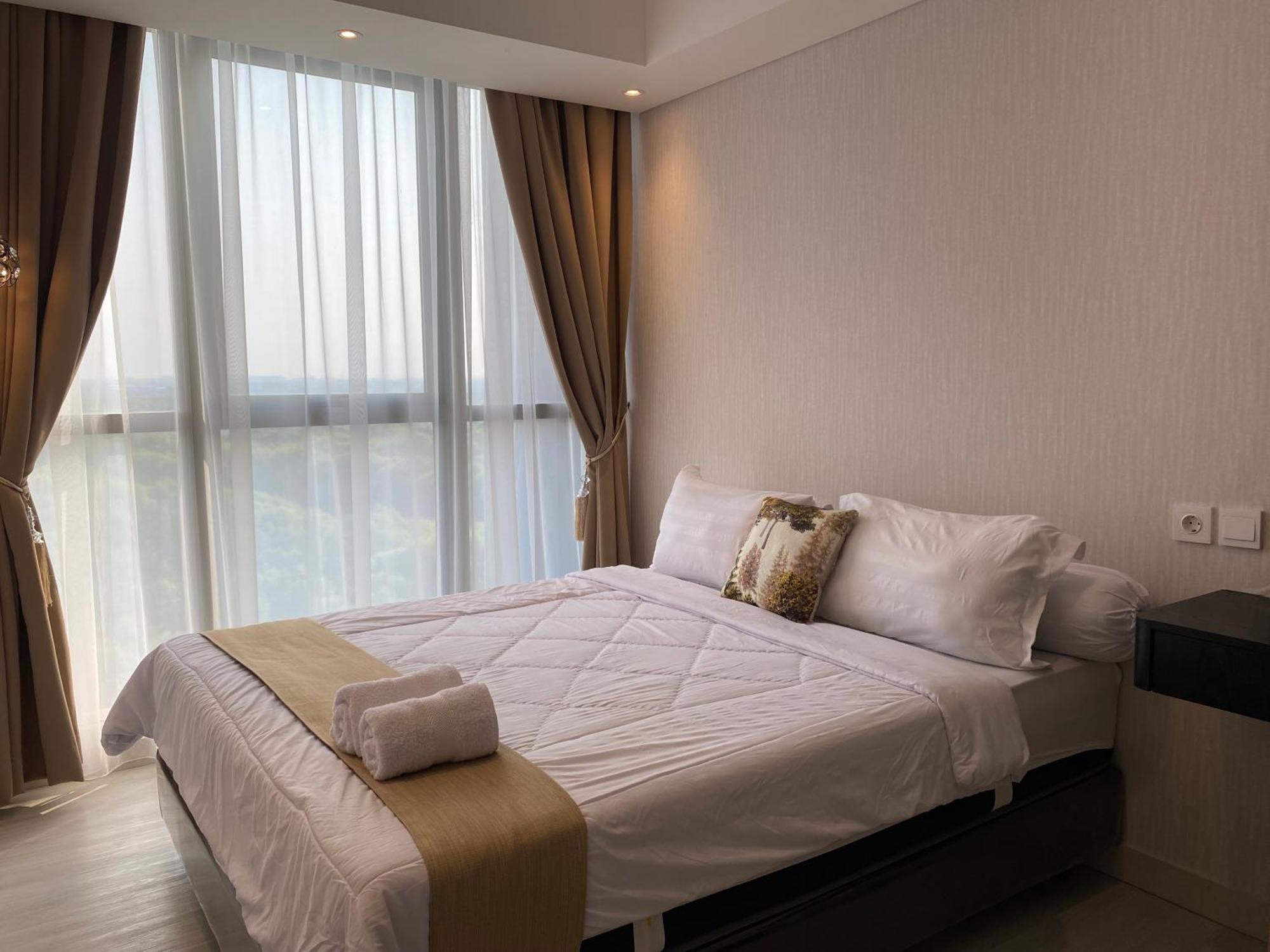Comfort And Luxury Private Room At Goldcoast Pik Jakarta Exterior foto