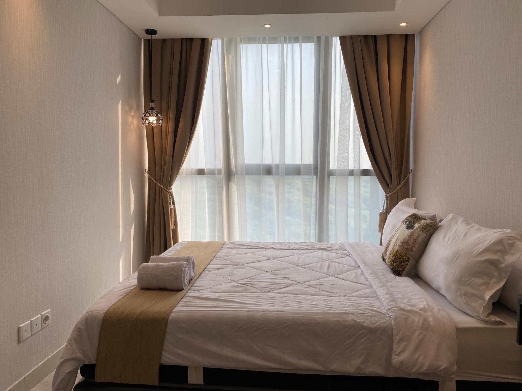 Comfort And Luxury Private Room At Goldcoast Pik Jakarta Exterior foto
